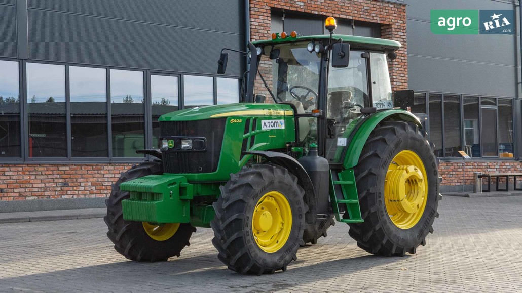 Трактор John Deere 6140 B 2022 - фото 1