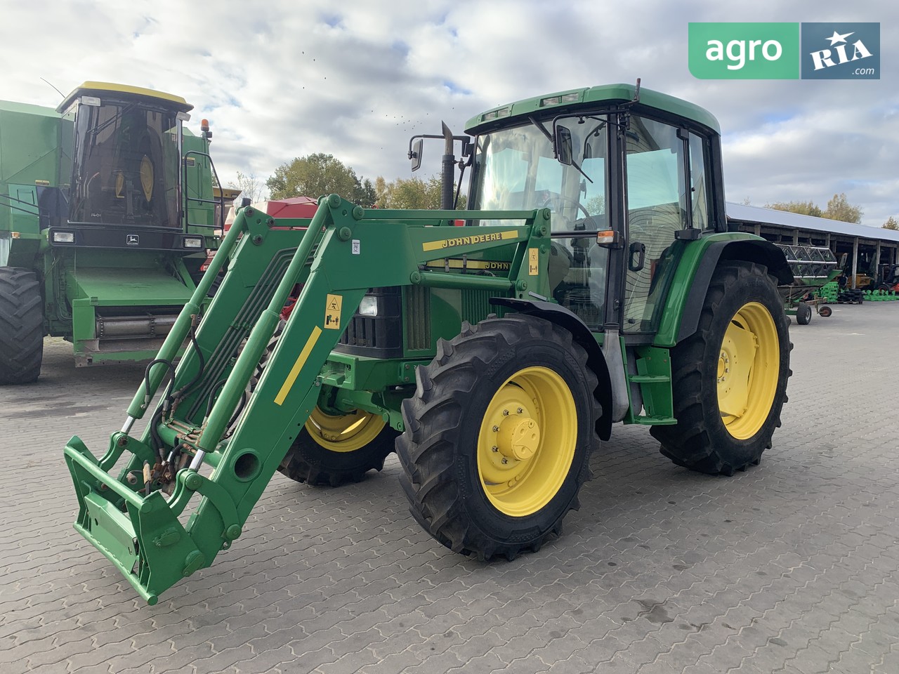 Трактор John Deere 6210 2000 - фото 1