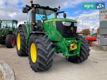 John Deere 6210R  - фото