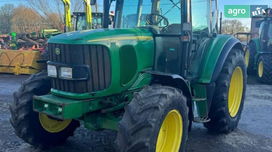 Трактор John Deere 6220 2006 - фото 1