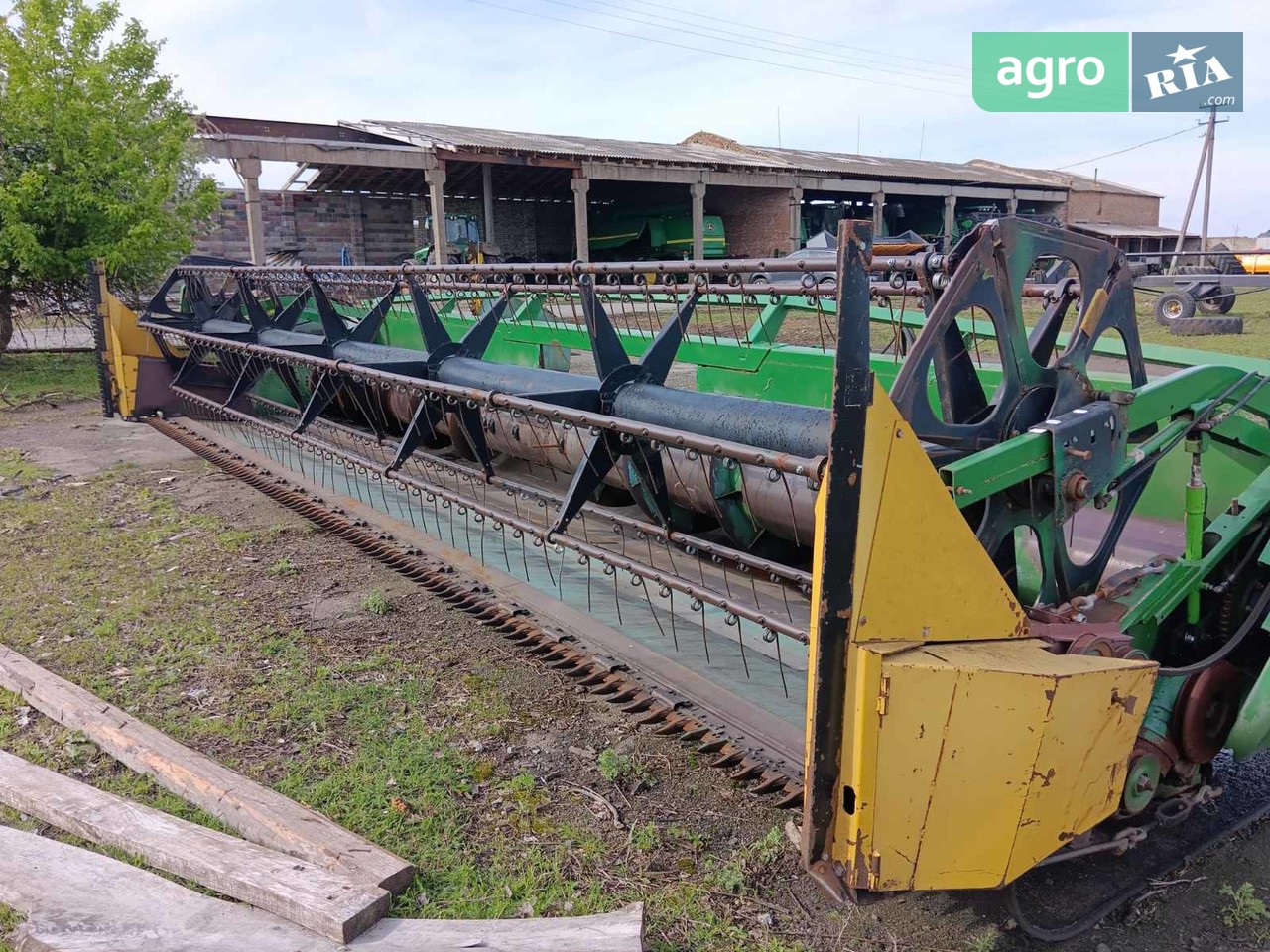 Жниварка John Deere 625R 2006 - фото 1