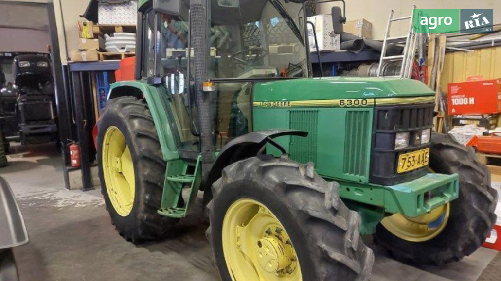 Трактор John Deere 6300 1995 - фото 1