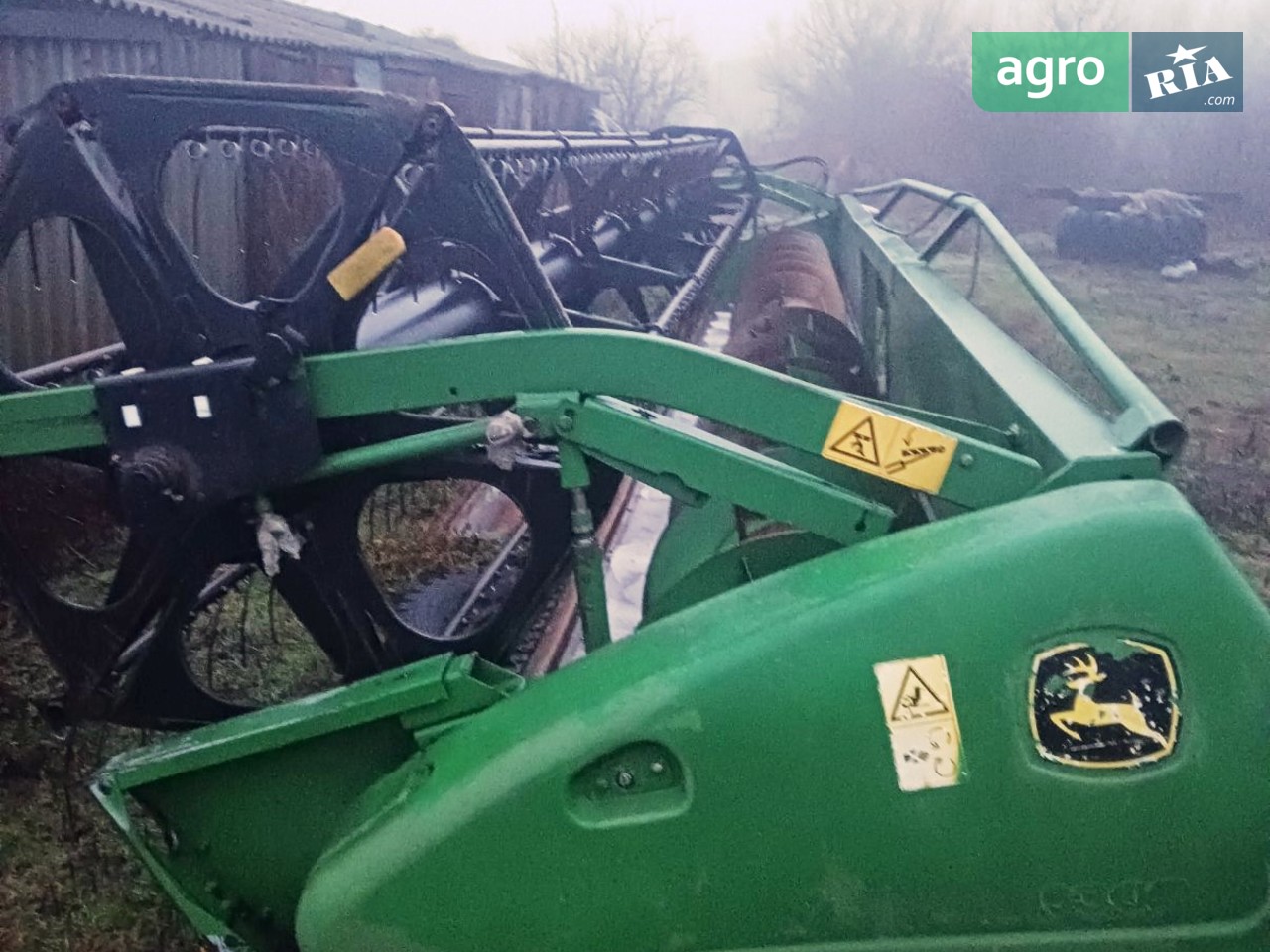 Жниварка John Deere 630R 2006 - фото 1