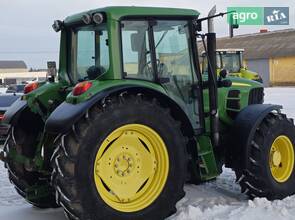 Трактор John Deere 6330 