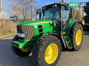 Трактор John Deere 6534 2011