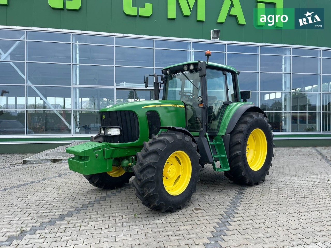 Трактор John Deere 6820 2002 - фото 1