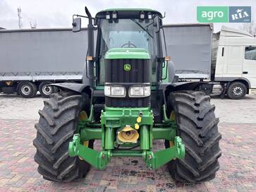 John Deere 6920  - фото