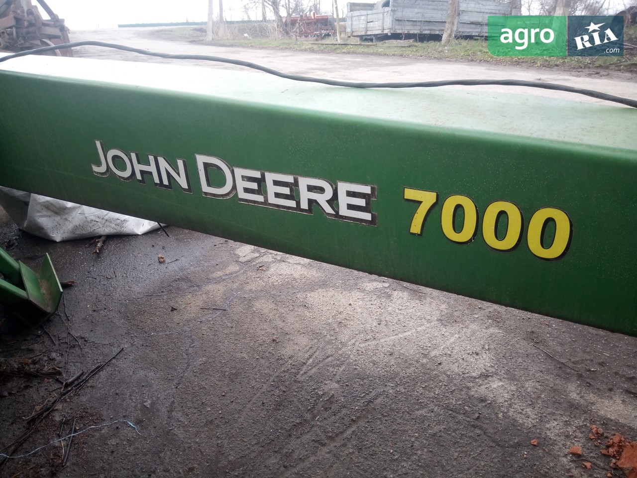 Сеялка John Deere 7000 2010 - фото 1