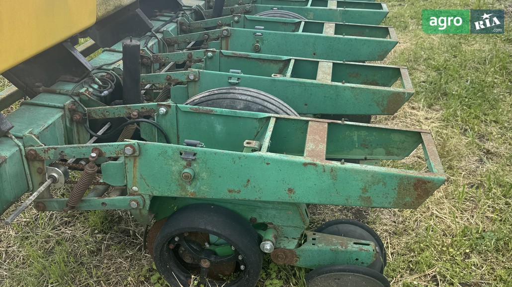 Сеялка John Deere 7000 2004 - фото 1