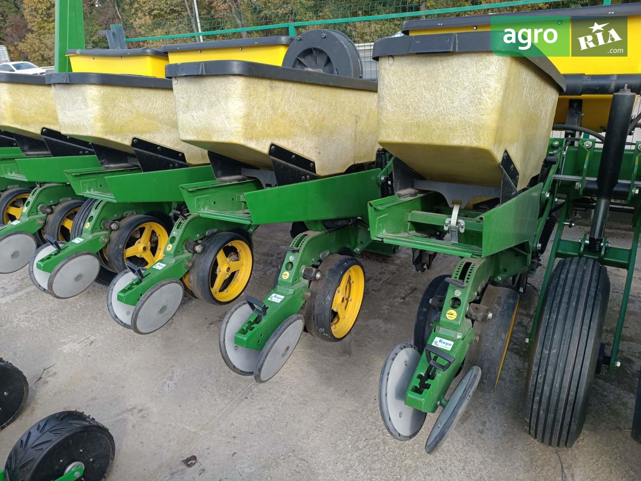 Сеялка John Deere 7200 2014 - фото 1