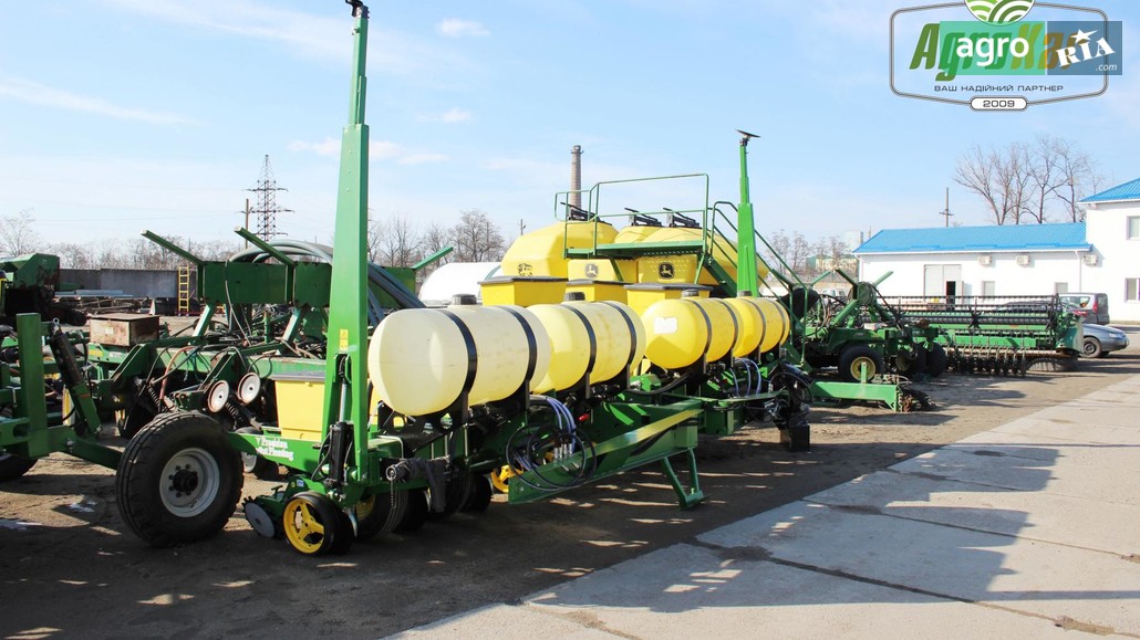Сеялка John Deere 7200 2004 - фото 1