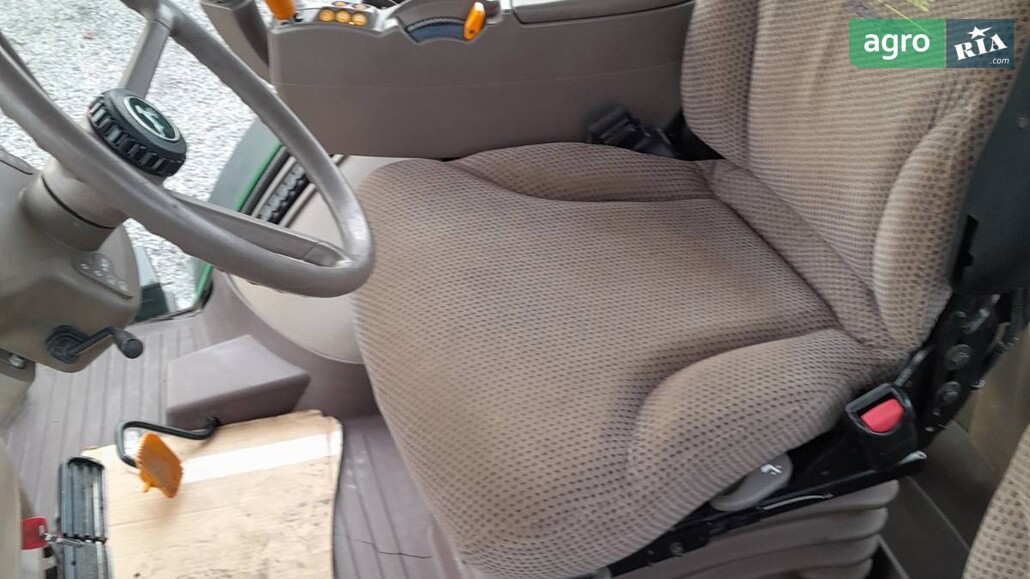 Трактор John Deere 7215R 2012 - фото 1