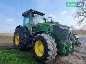 Трактор John Deere 7215R 2012