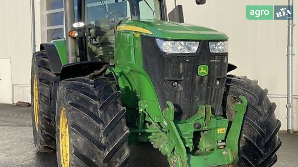 Трактор John Deere 7215R  - фото 1