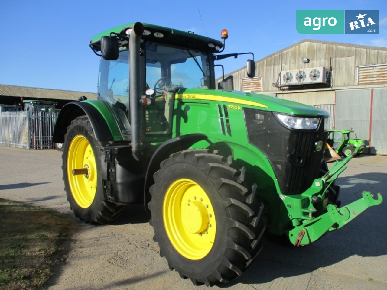 Трактор John Deere 7250R 2014 - фото 1