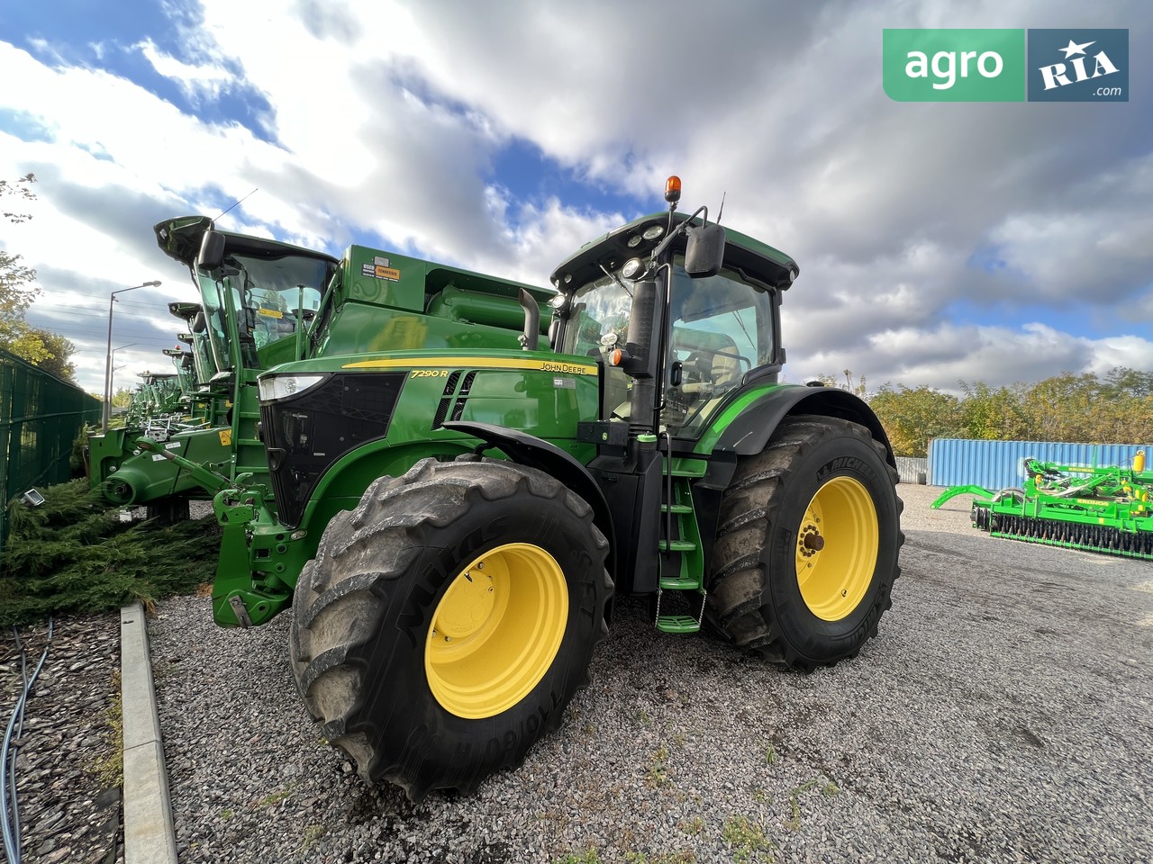 Трактор John Deere 7290R 2015 - фото 1