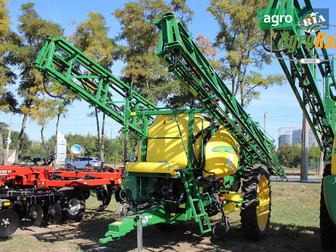 Опрыскиватель John Deere 740 2022 - фото 1