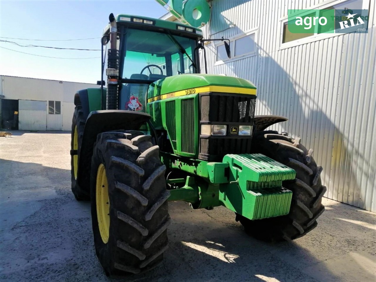 Трактор John Deere 7600 2000 - фото 1