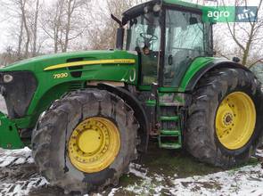 Трактор John Deere 7930 2009