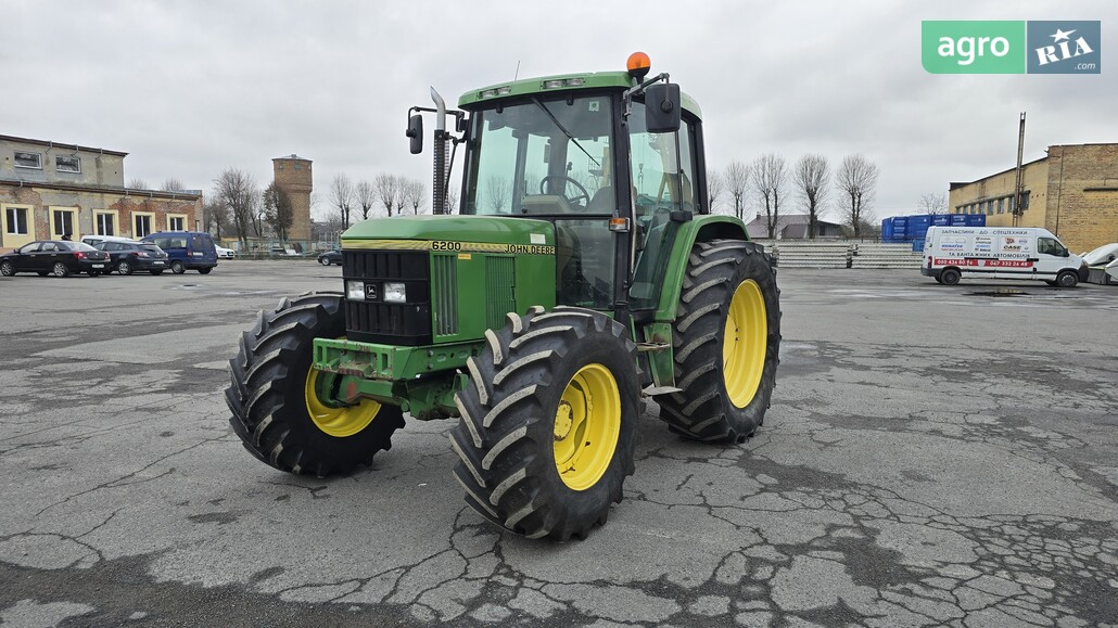 Трактор John Deere 8200 1997 - фото 1