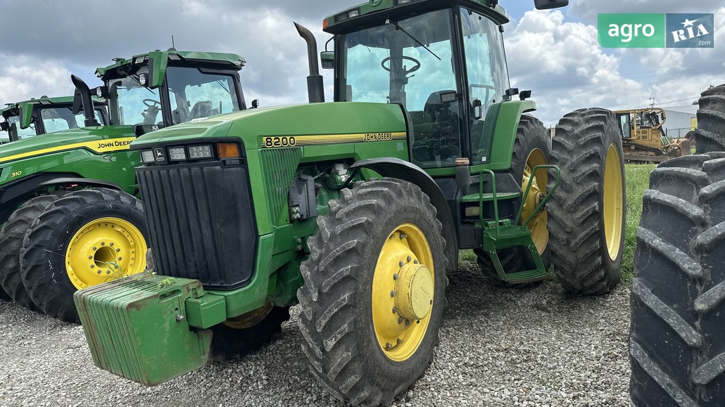 Трактор John Deere 8220 2023 - фото 1