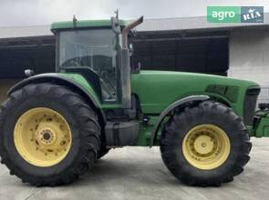 Трактор John Deere 8220 2005