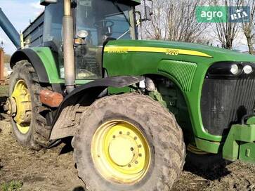 John Deere 8220  - фото