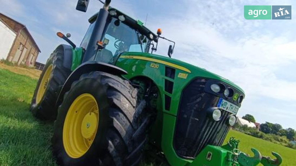 Трактор John Deere 8230 2007 - фото 1