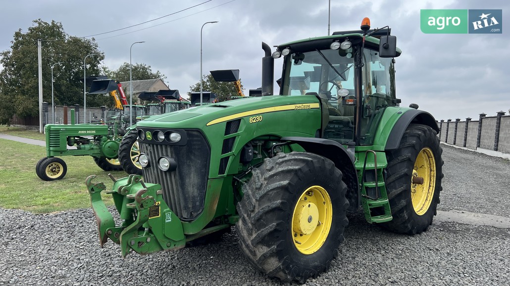 Трактор John Deere 8230 2008 - фото 1