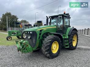 Трактор John Deere 8230 2008