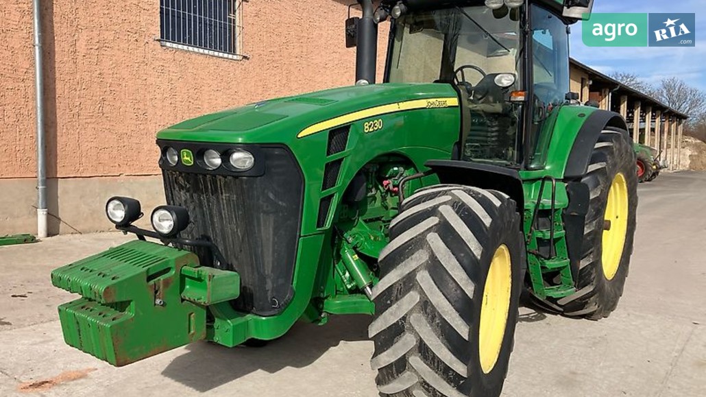 Трактор John Deere 8230 2007 - фото 1