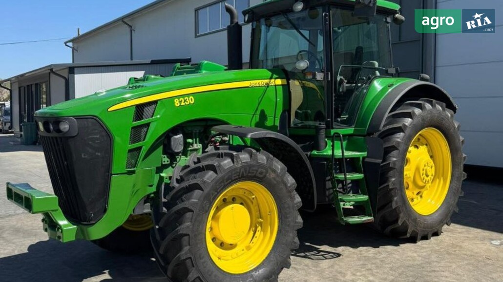 Трактор John Deere 8230 2007 - фото 1
