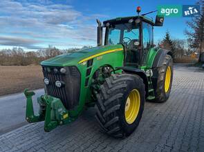Трактор John Deere 8230 2008