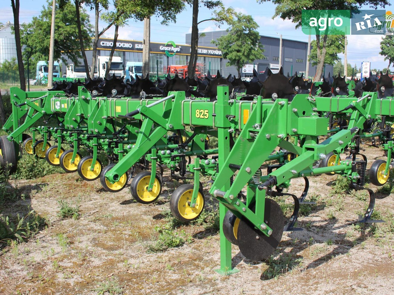 Культиватор John Deere 825 2023 - фото 1