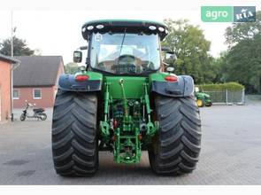 Трактор John Deere 8260 2012