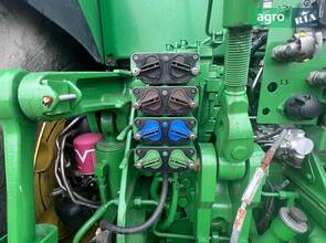 Трактор John Deere 8270R 