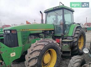 Трактор John Deere 8300 2000