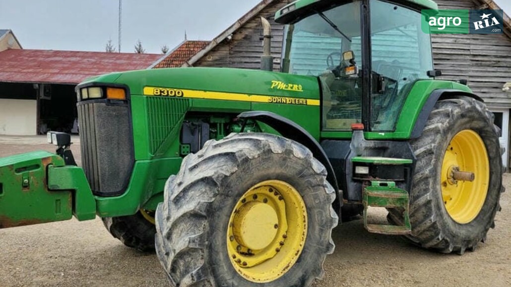 Трактор John Deere 8300 1996 - фото 1