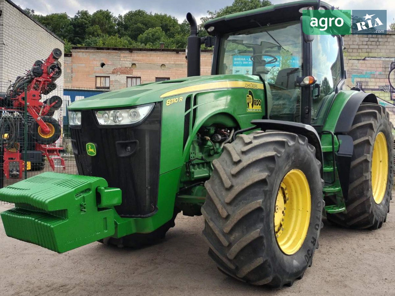 Трактор John Deere 8310R 2012 - фото 1