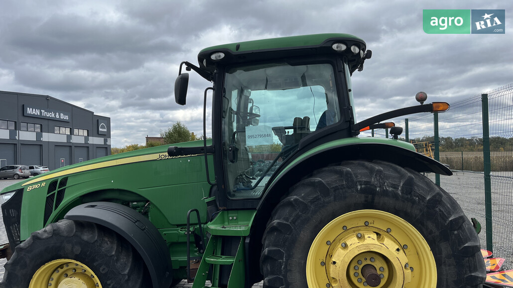 Трактор John Deere 8310R 2012 - фото 1