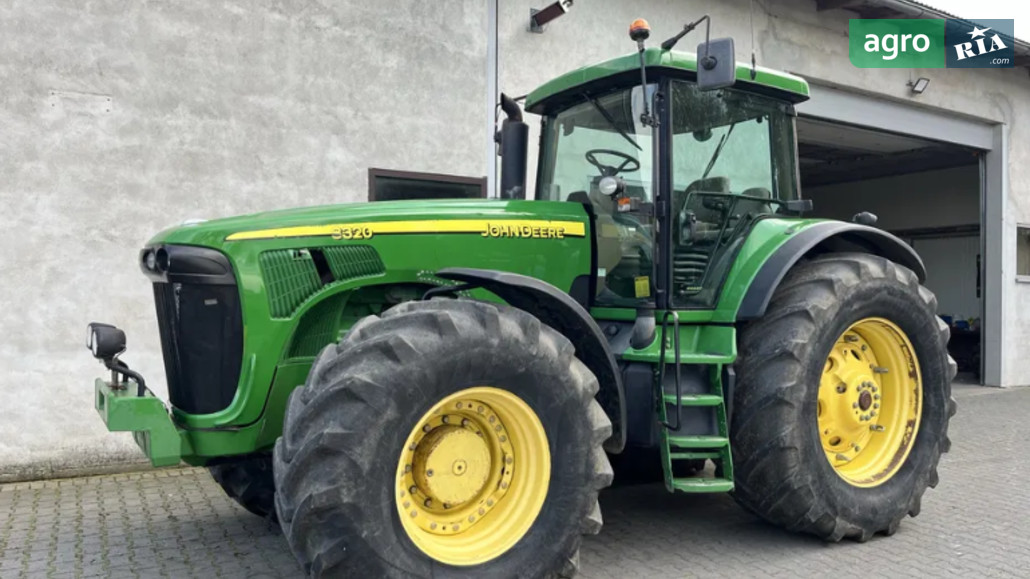 Трактор John Deere 8320 2005 - фото 1