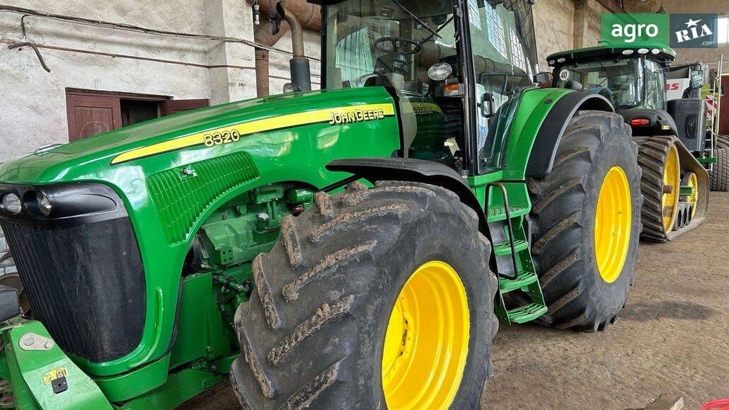Трактор John Deere 8320 2004 - фото 1
