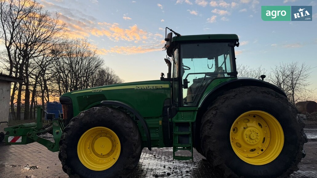 Трактор John Deere 8320 2004 - фото 1
