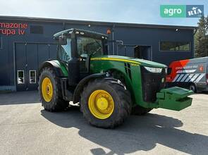 Трактор John Deere 8320R 