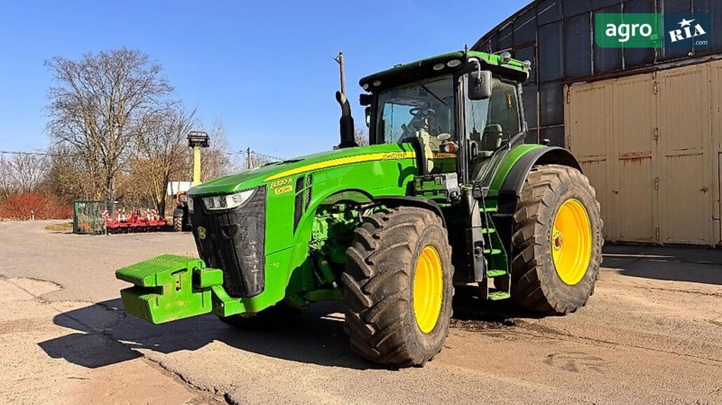 Трактор John Deere 8320R 2017 - фото 1