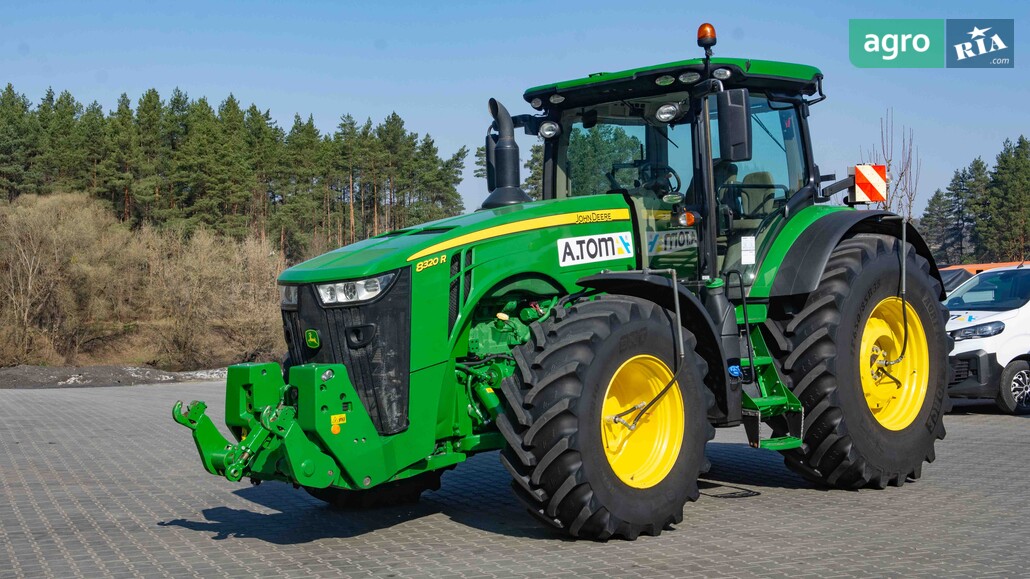 Трактор John Deere 8320R  - фото 1
