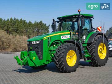 John Deere 8320R  - фото