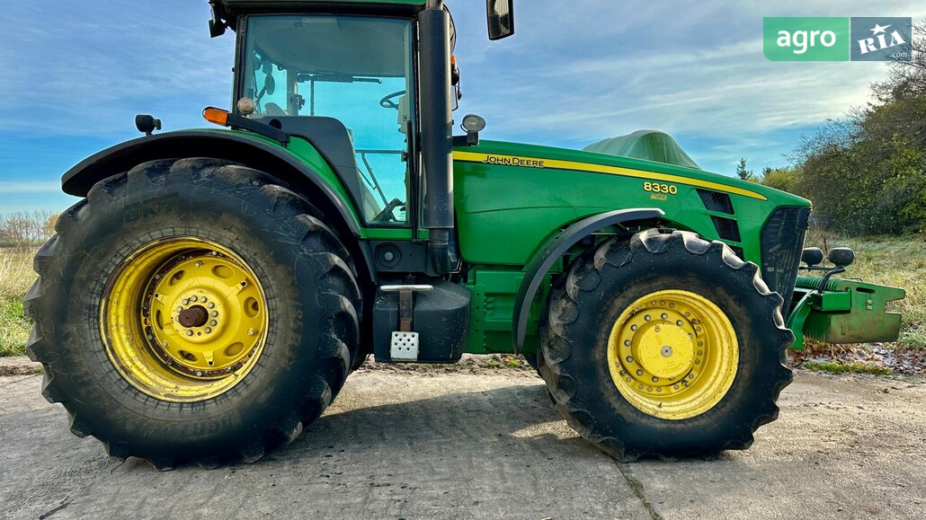 Трактор John Deere 8330 2007 - фото 1