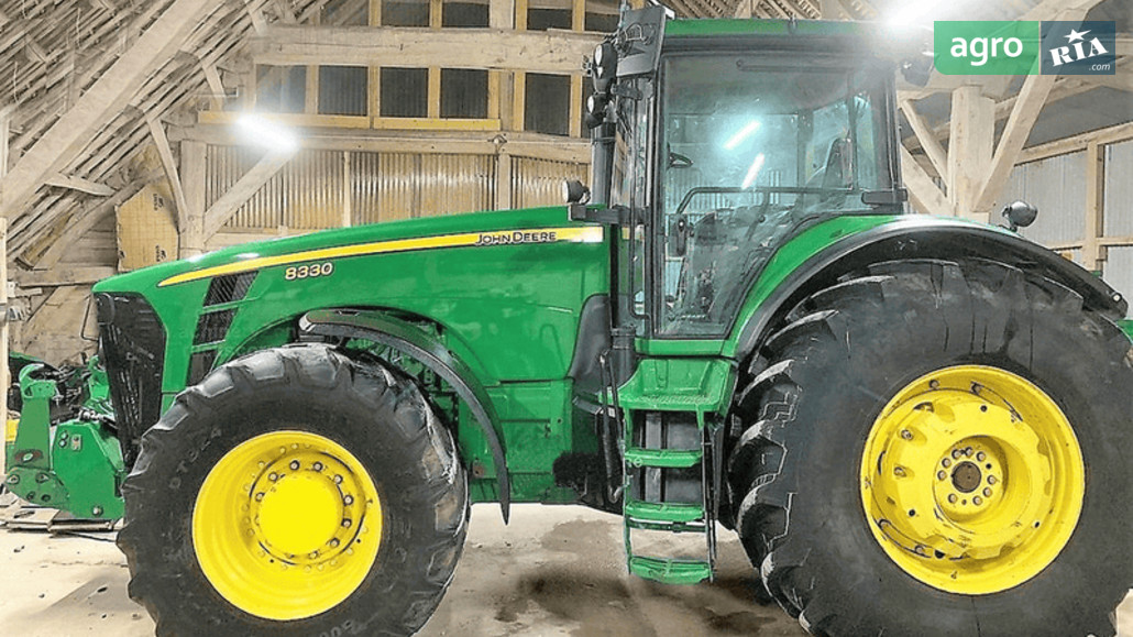 Трактор John Deere 8330 2007 - фото 1