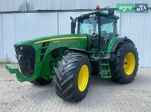 Трактор John Deere 8330 2007